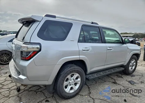 2024 Toyota 4Runner Sr5 z USA, uszkodzony, nr VIN JTEEU5JR4R5306229